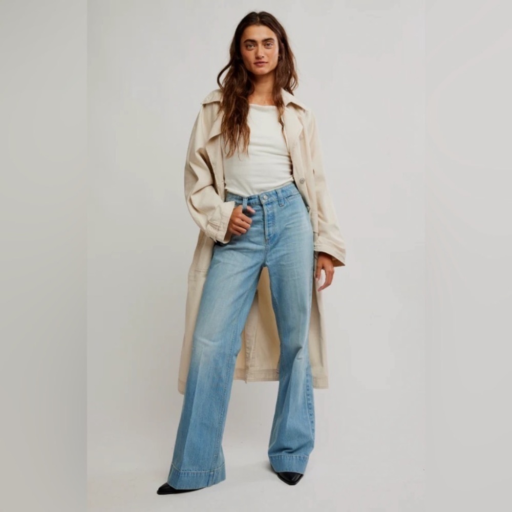 Free People We The Free NWT Cerine Relaxed Bootcut Jeans Size 27